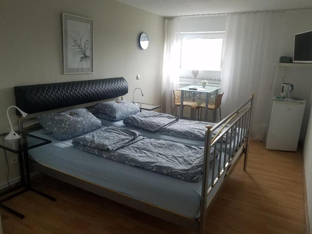 Rooming24, Kleine Pension Любек Екстериор снимка