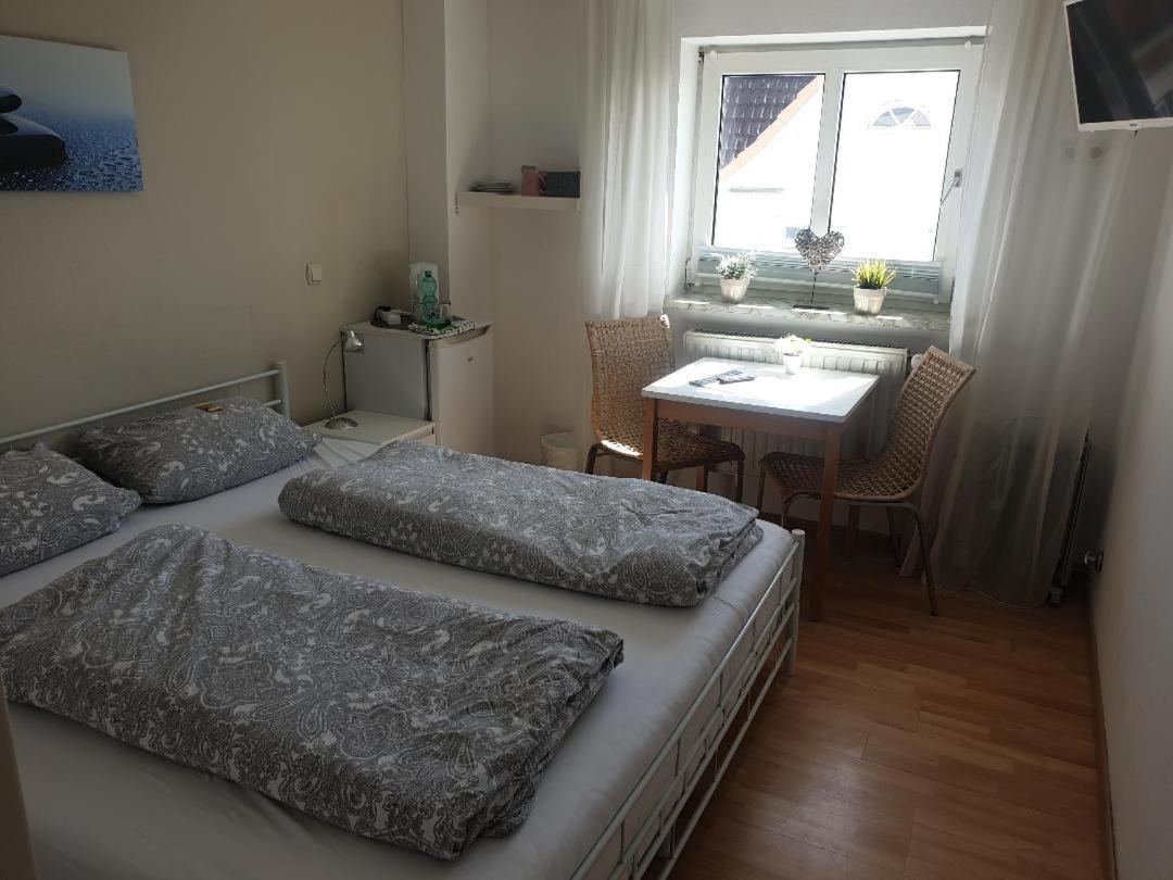 Rooming24, Kleine Pension Любек Екстериор снимка