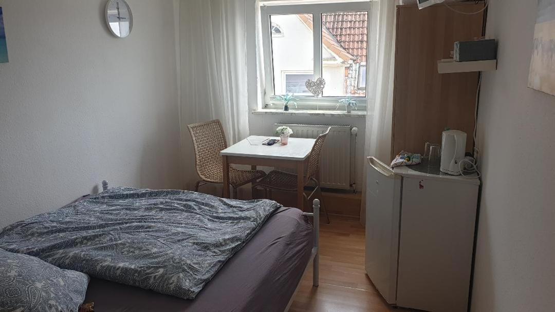 Rooming24, Kleine Pension Любек Екстериор снимка