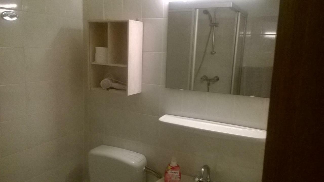 Rooming24, Kleine Pension Любек Екстериор снимка