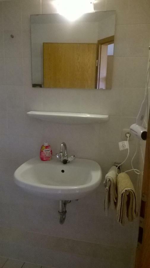 Rooming24, Kleine Pension Любек Екстериор снимка